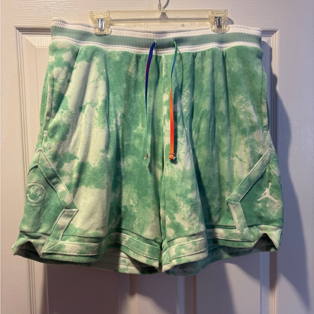 J balvin jordan short size xl